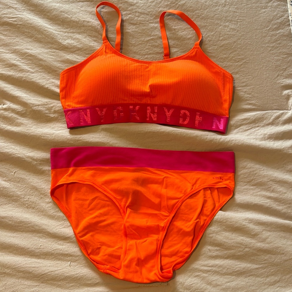DKNY SET